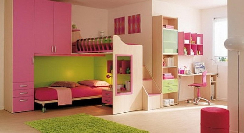 Girl bedroom idea in pink and pastel colors