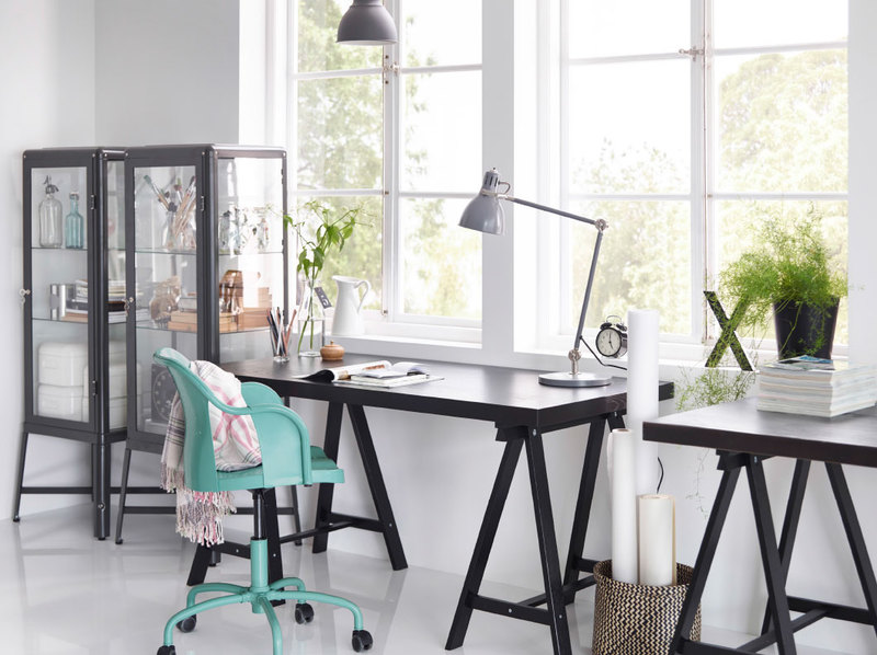 writing desks for small spaces