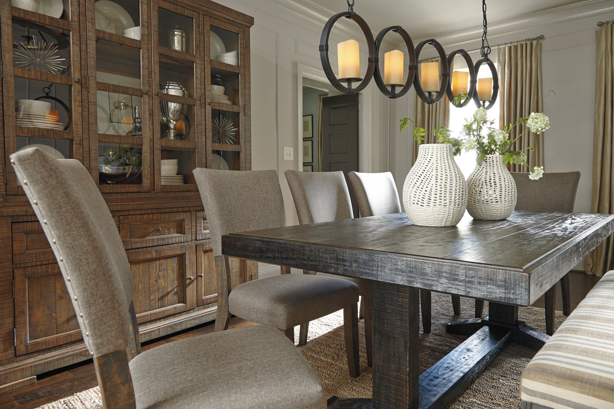 Lighten up: 4 tips for hanging chandeliers & pendant lights ...