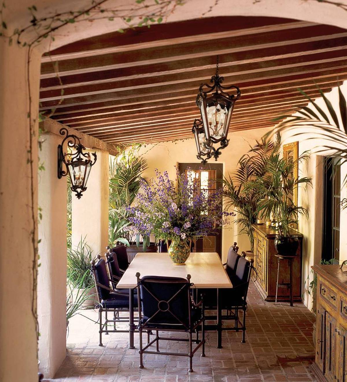 20 Impressionable Covered Patio Lighting Ideas - Interior Design