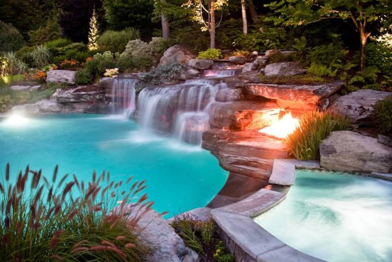 Minimalist Swimming Pool Waterfalls for Small Space