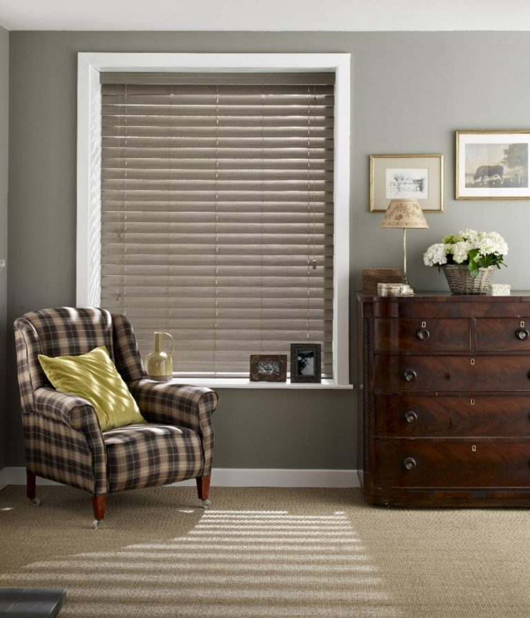 23 Perfect Extra Wide And Roman Blinds In The Interior