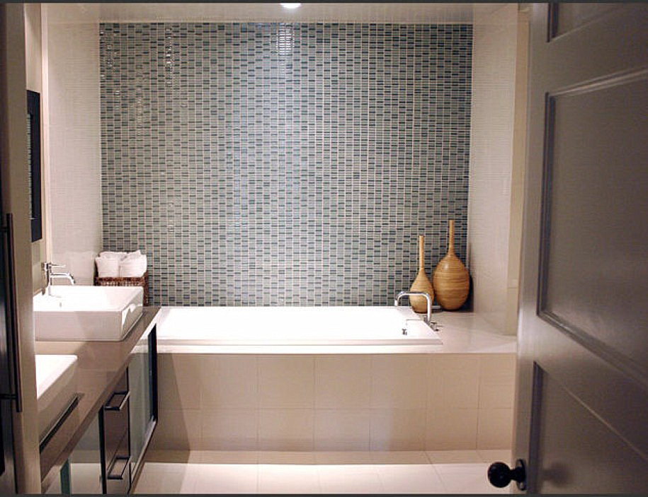 Small Bathtubs: Ideas and Options