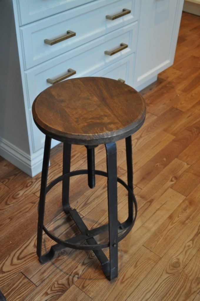 Backless Stool With Wooden Top