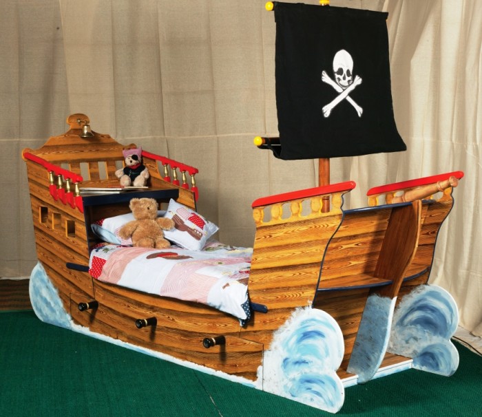Natural Wood Pirate Ship Bed
