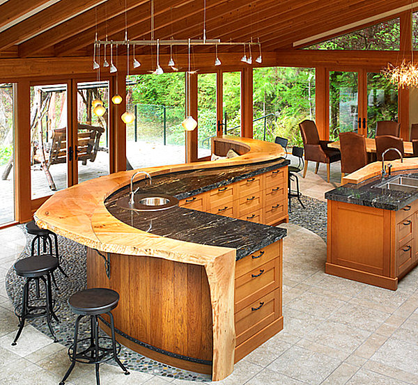 Chunky kitchen bar design using natural wood