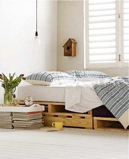 DIY Bed from wooden pallets