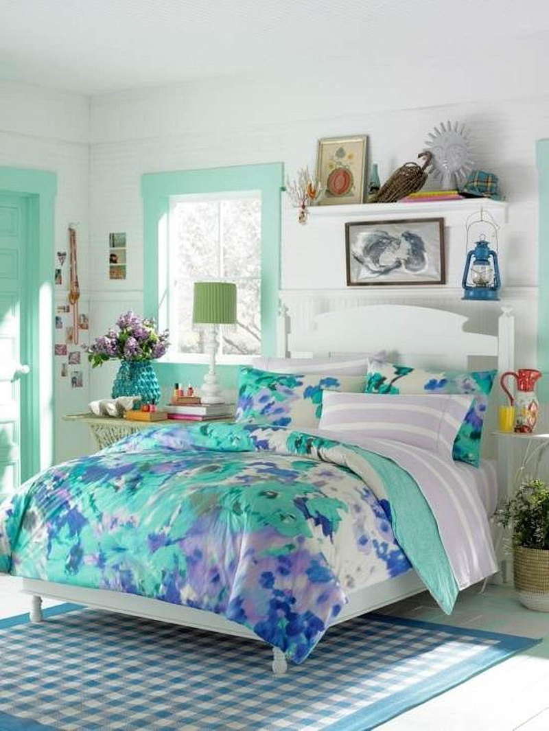 Teenage Girl Bedrooms In Old Style