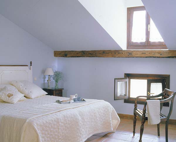 cozy attic bedroom designs