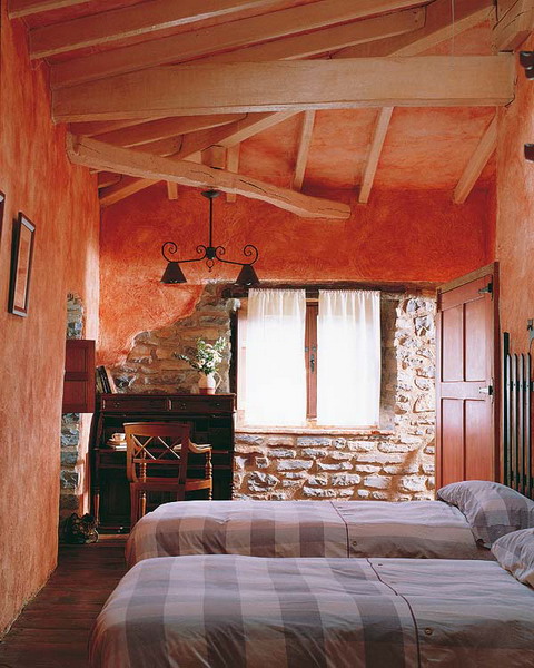 attic bedroom for two brothers