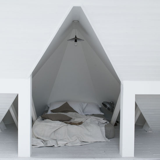 chirch style attic bedroom designs