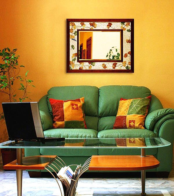 wall decor with living room mirror