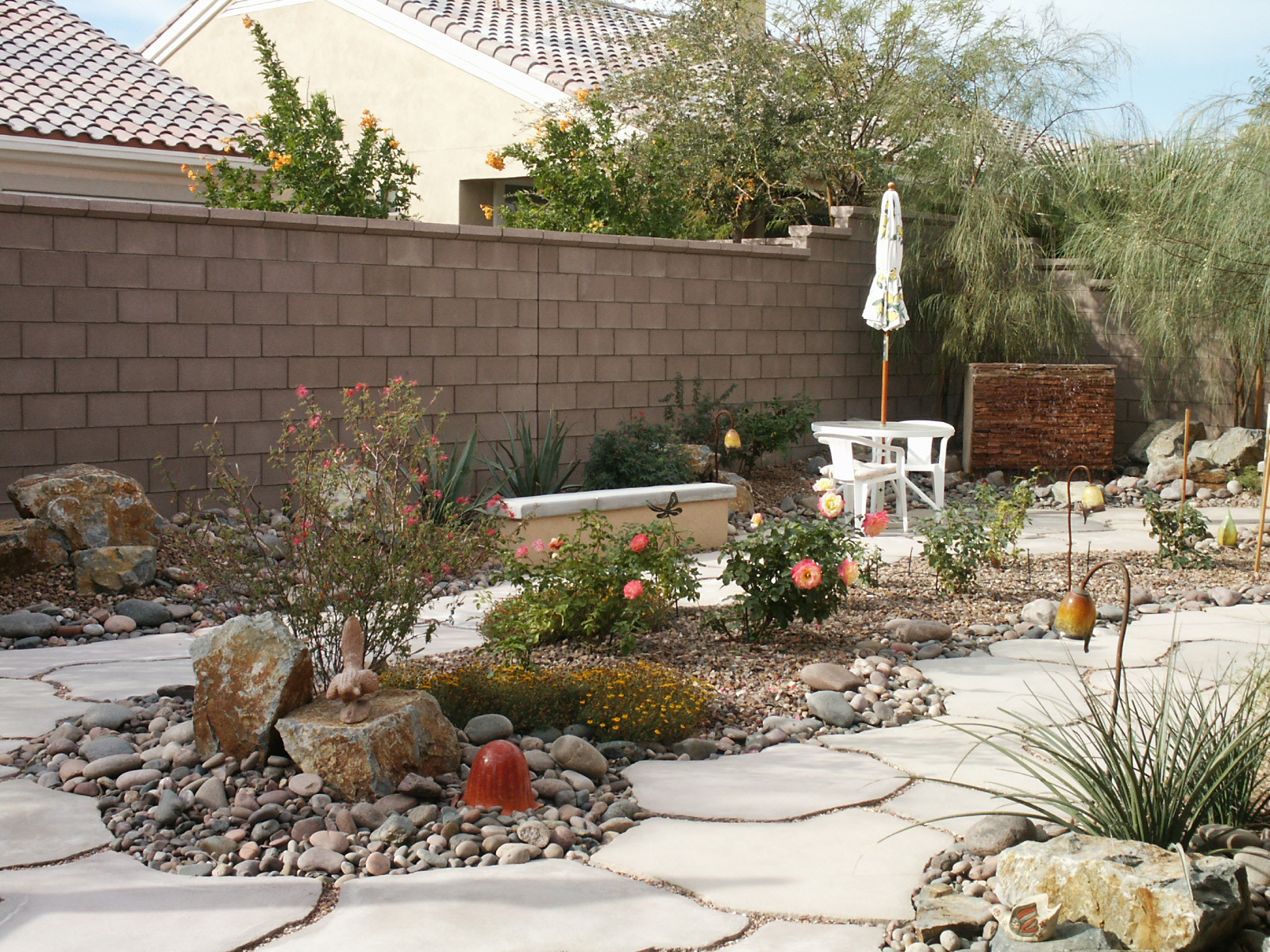 desert backyard landscaping ideas