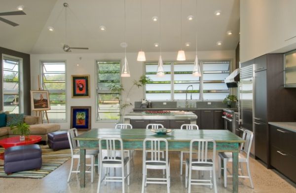 Interesting combination of pendant and recessed lights Interesting combination of pendant and recessed lights