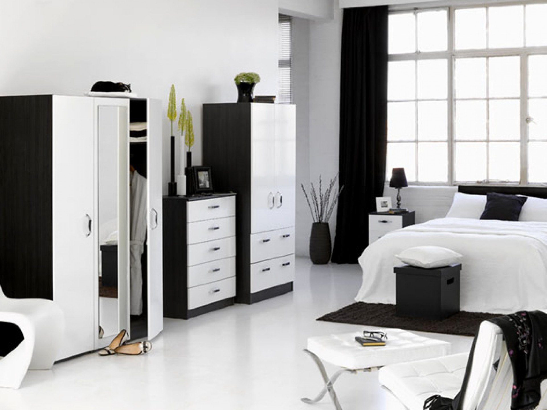 Luxury modern black and white bedroom furniture design ideas