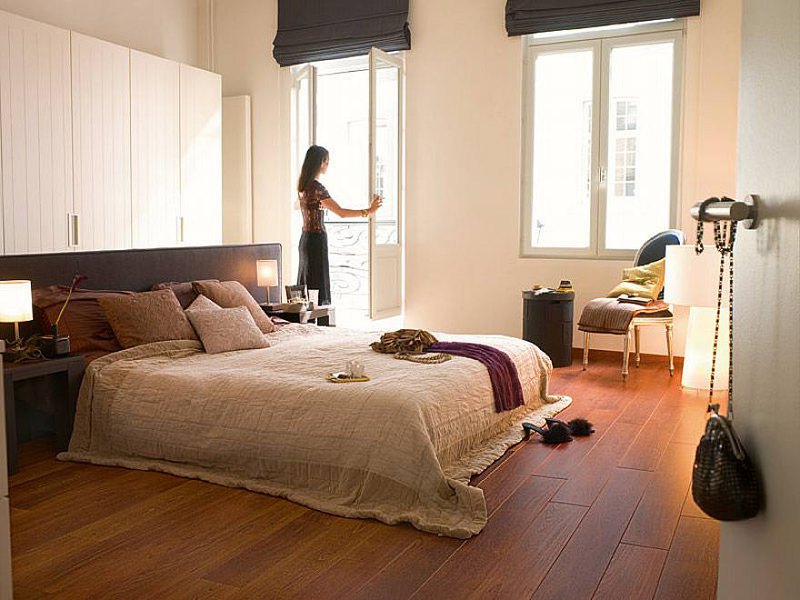 laminate hardwood floors in bedroom