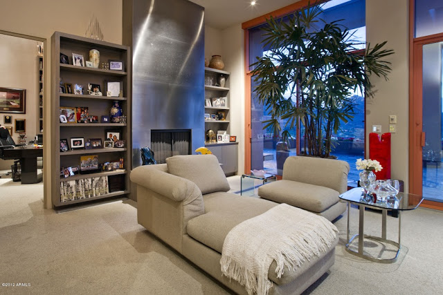 Sitting area in the desert house