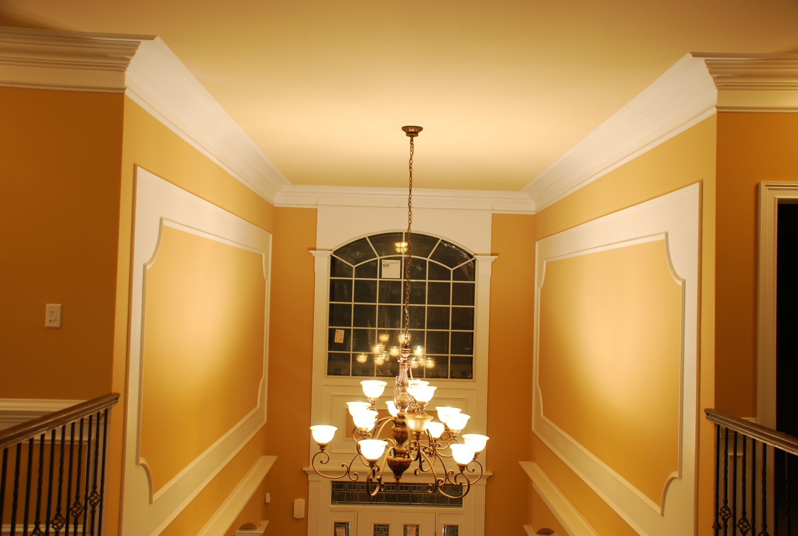 60 Interior Design Ideas With Top Moldings From Real Apartments As Excellent Options Of Decor