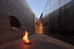 59de8 Desert courtyard house by Wendell Burnette Architects Visionary Courtyard House Piercing the Deserts of Arizona decorating