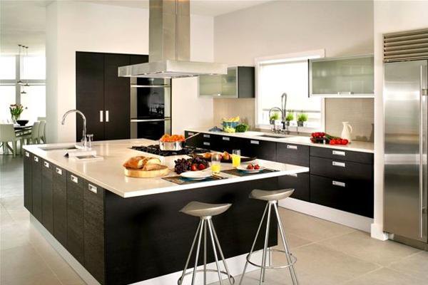 black and white kitchen cabinets