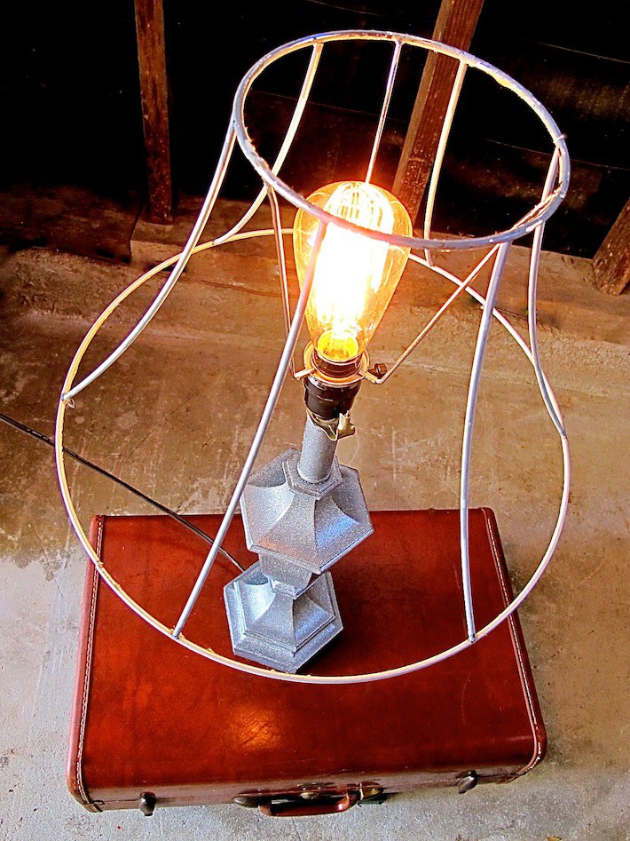 Lamp base