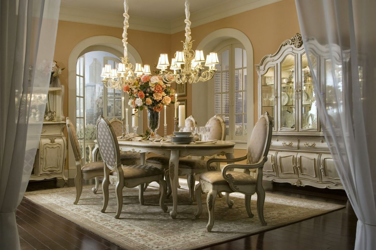 Royal style with perfect light fixtures