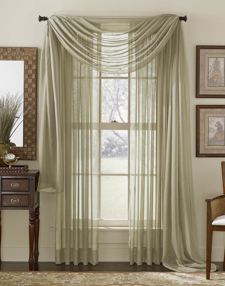 How to Hang Drapes: Some Tricks And Decor Ideas