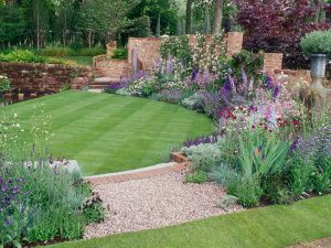 25 Simple Backyard Landscaping Ideas