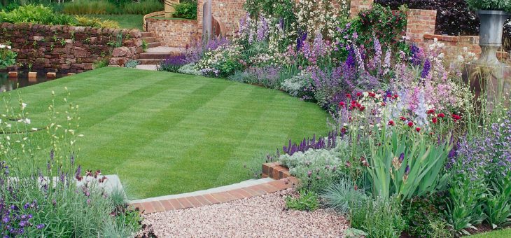 25 Simple Backyard Landscaping Ideas