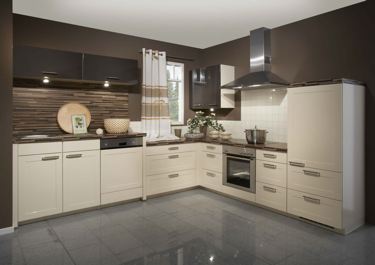 Using High Gloss  Tiles For Kitchen  Is Good Interior 