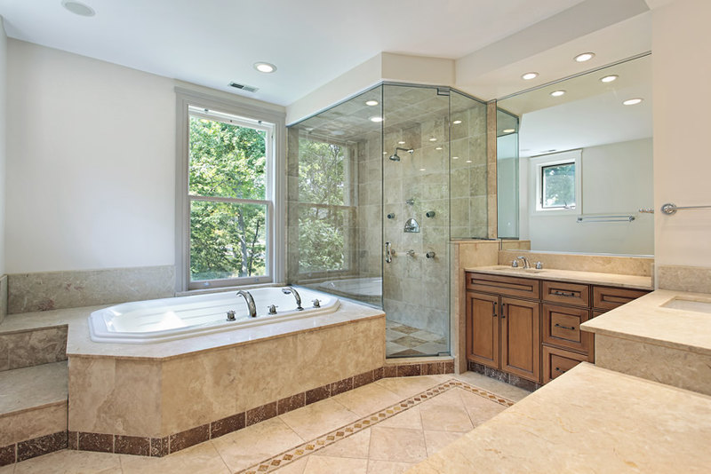 Modern bathroom combined modern aesthetics with traditional materials Modern bathroom combined modern aesthetics with traditional materials