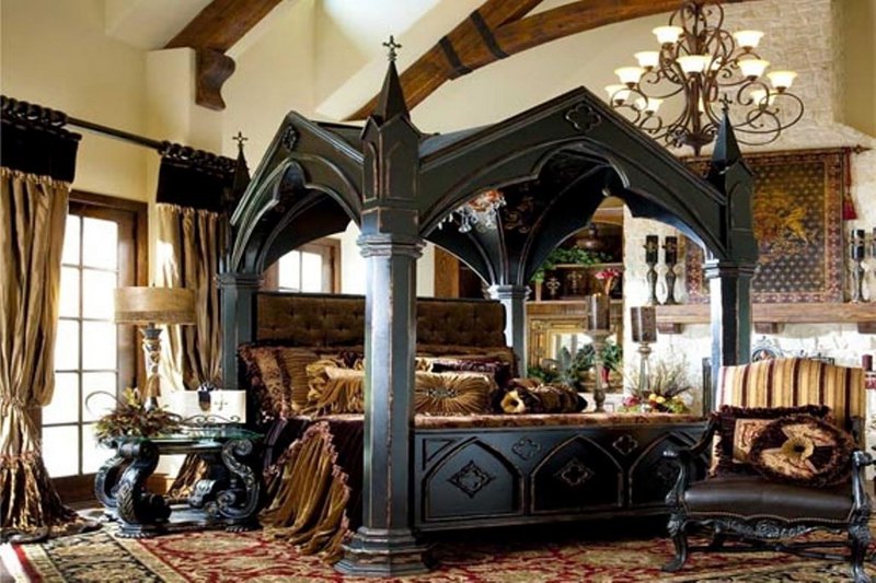 Elelgant Gothic Bedroom set