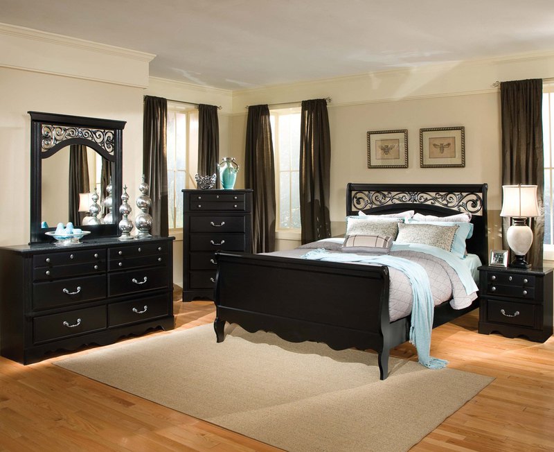 Excelent Bedroom Applying Black Bedroom Furniture With Medium Bed Coupled With Nightstand Furnished With Drawers And Completed With Mirror On Vanity