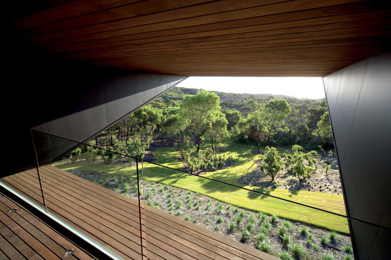 Unique Cape Schanck House by Jackson Clements Burrows