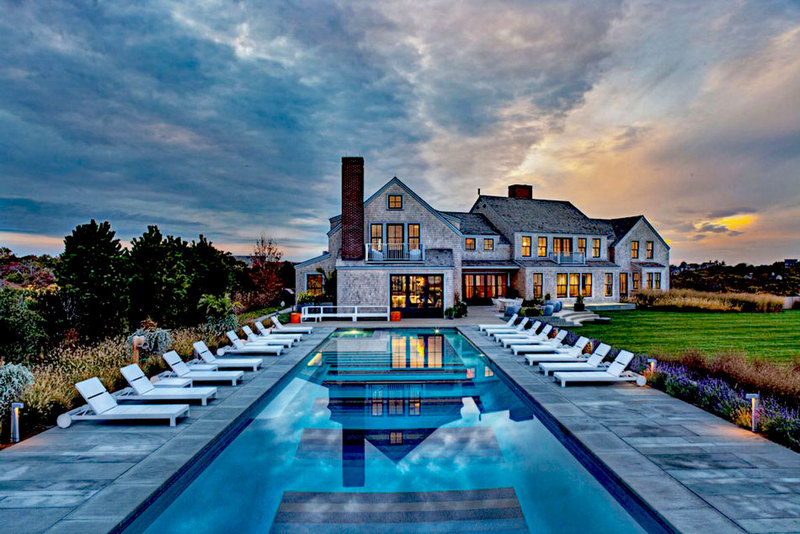 house with swimming pool