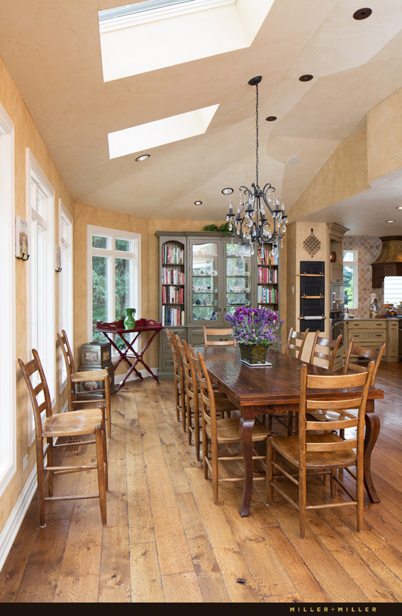 luxury country breakfast room