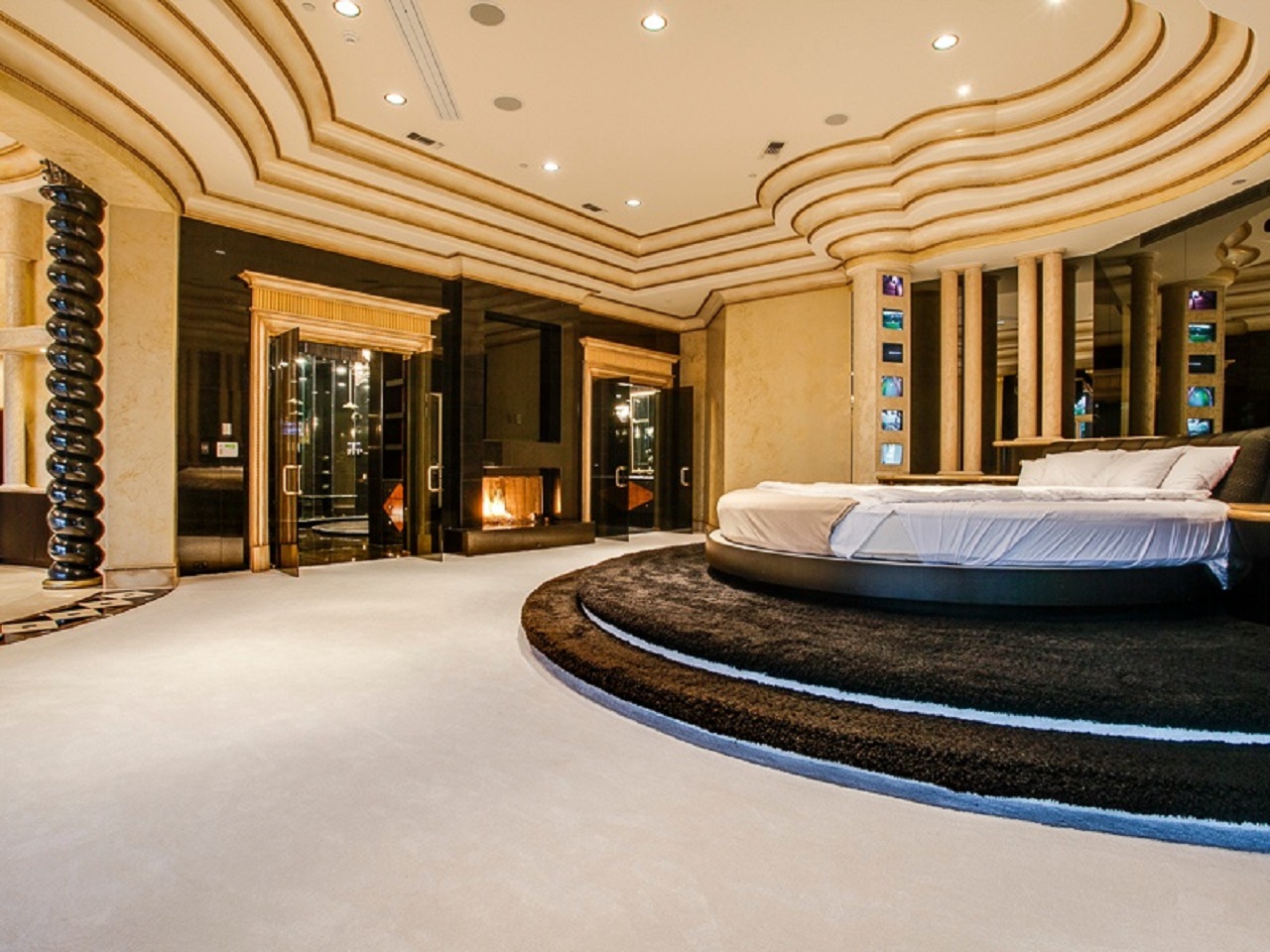 15 Luxurious Master Bedrooms With Round Beds - Interior Design Inspirations