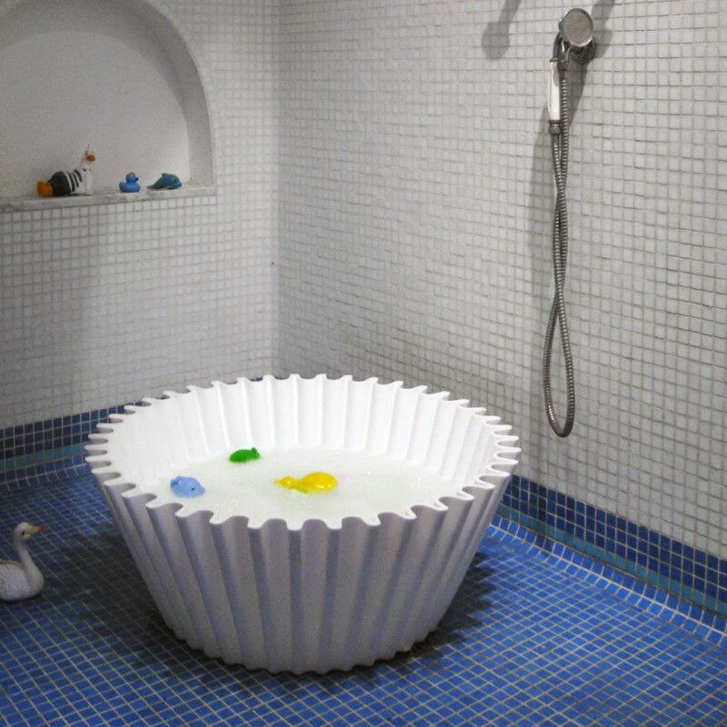 Cup Cake Baby Bath decor mod