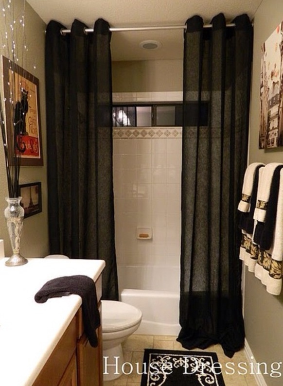 Victorian Bathroom Curtain decor mod