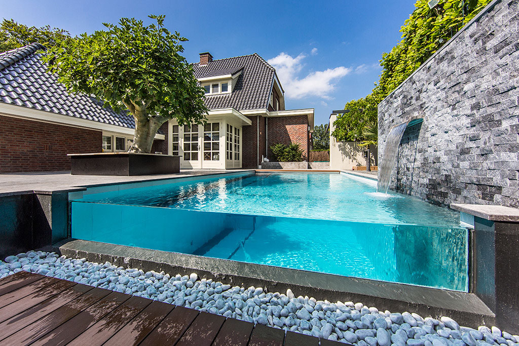 amazing backyard swimming pools