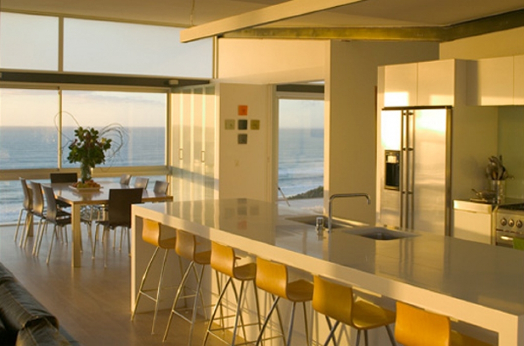 Beach house minimalist kitchen designs