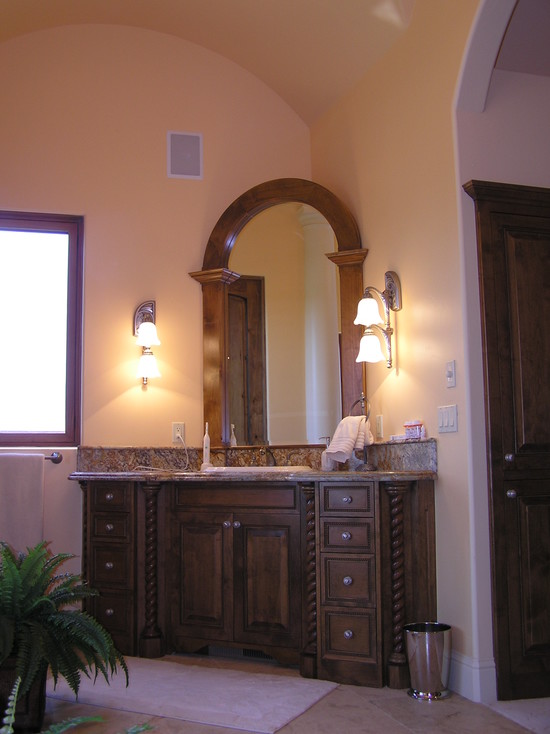 Charming Traditional Bathroom Wooden Vanity Design Classic Schone Lamp