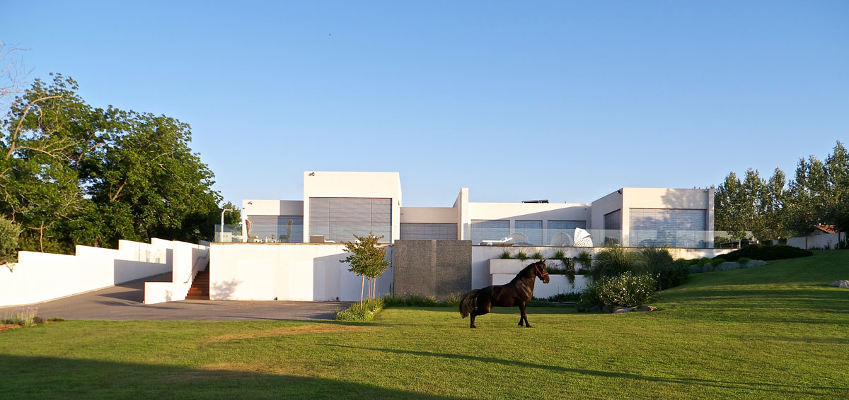 Modern Luxury Villas Designed By Gal Marom Architects 15
