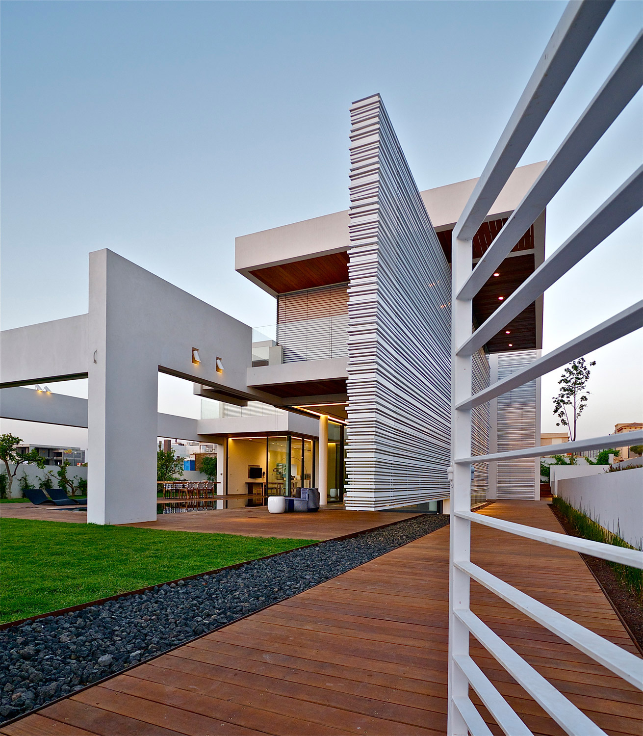 Modern Luxury Villas Designed By Gal Marom Architects 16