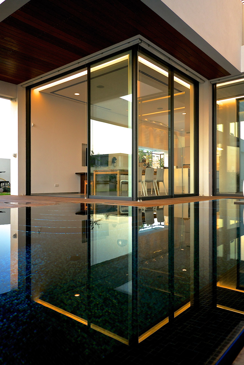 Modern Luxury Villas Designed By Gal Marom Architects 29