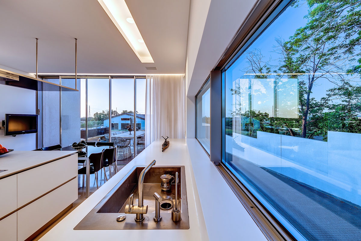 Modern Luxury Villas Designed By Gal Marom Architects 9