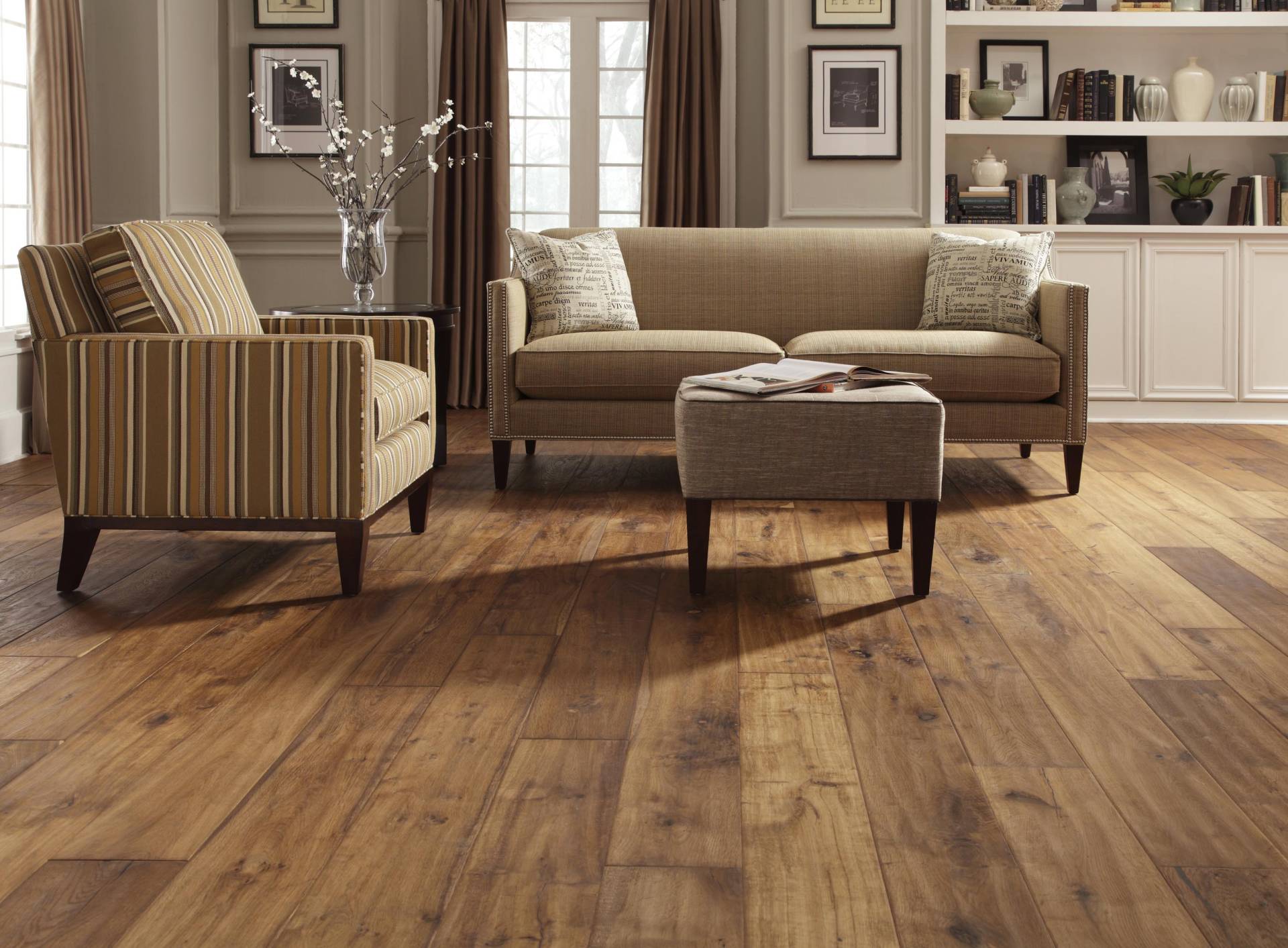 living room ideas with laminate flooring