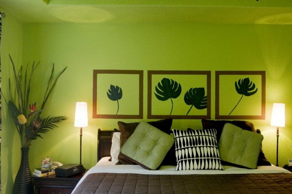 green wall design for bedroom chic look ideas