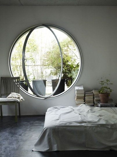 Beautiful round pivot window for classic bedroom