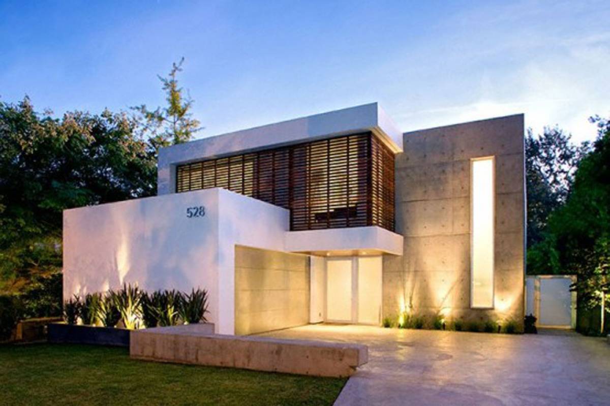 Breathtaking house with white outer wall and bright cream lighting
